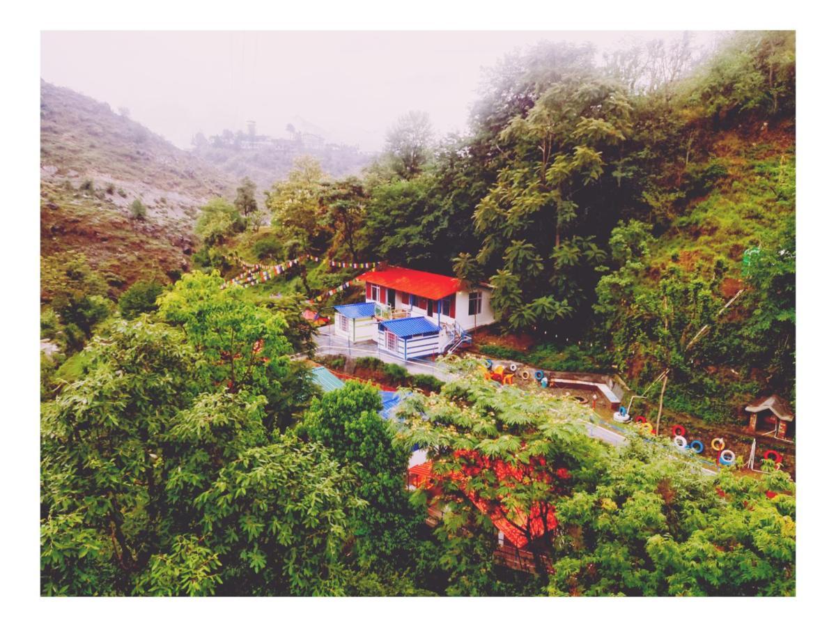 The Stream Side Hostel Mussoorie Buitenkant foto