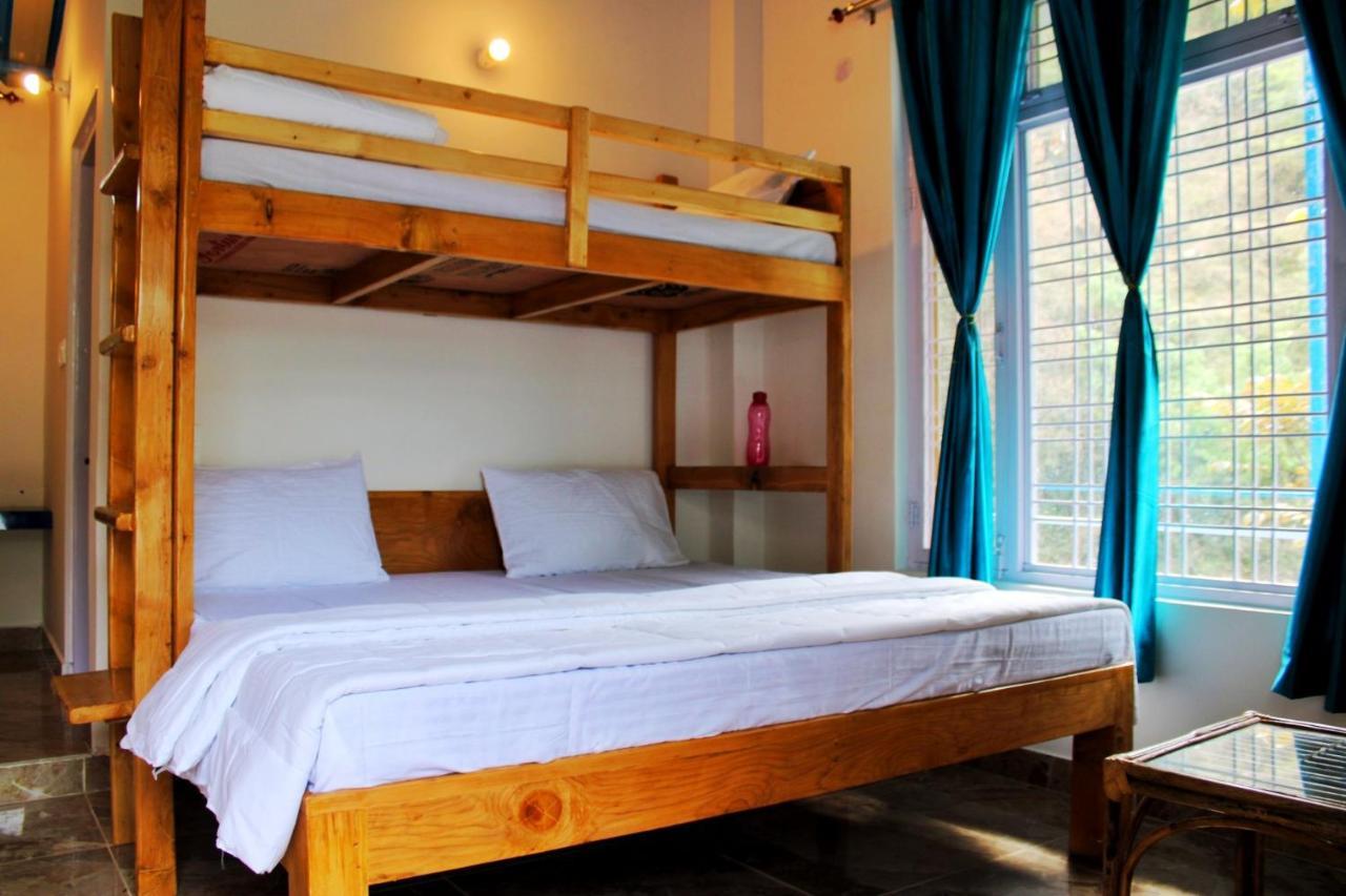The Stream Side Hostel Mussoorie Buitenkant foto